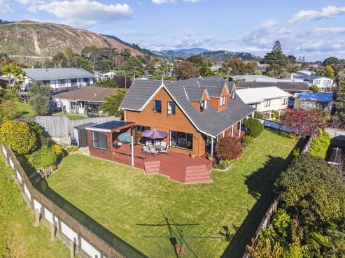 77 Aorangi Road, Paraparaumu