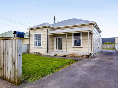 6 Tawhiti Road, Hawera