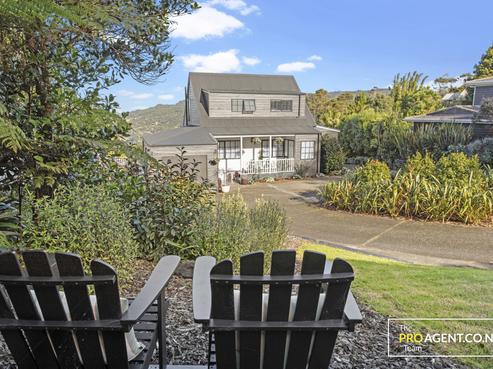57 Victory Road, Laingholm