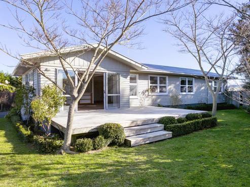 14 Simkin Street, Taupo