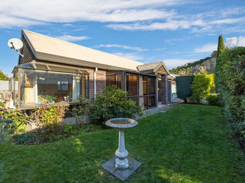 47B Main Road, Redcliffs