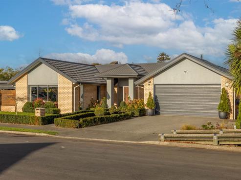 26 John Campbell Crescent, Middleton