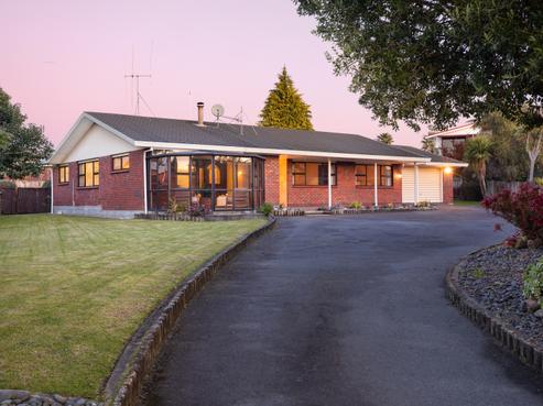 6 Austen Place, Leamington