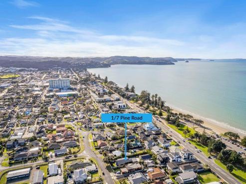 1/7 Pine Road, Orewa