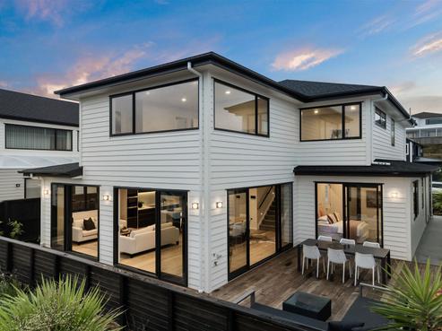 9 Hopetea Street, Long Bay