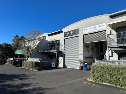 2/18 Airborne Road, Rosedale