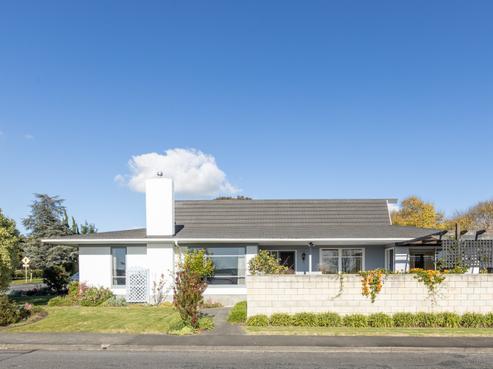 14 Durham Drive, Havelock North