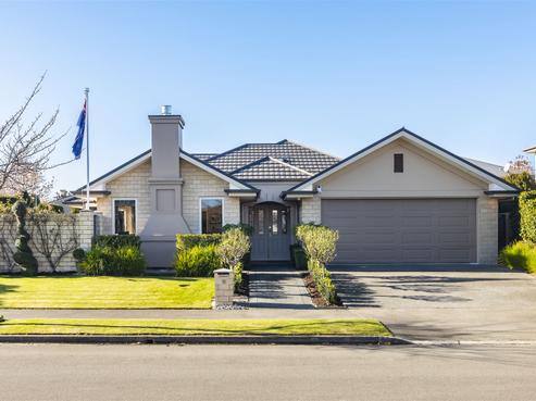 18 Watermill Boulevard, Northwood