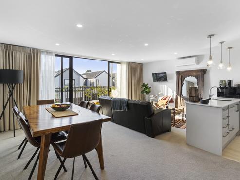 2/5 Paketai Lane, Beachlands