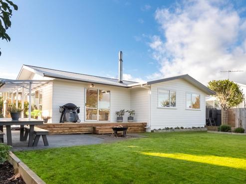 29B Roband Crescent, Brown Owl