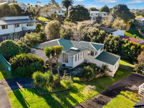 12 Bishopgate Street, Birkdale