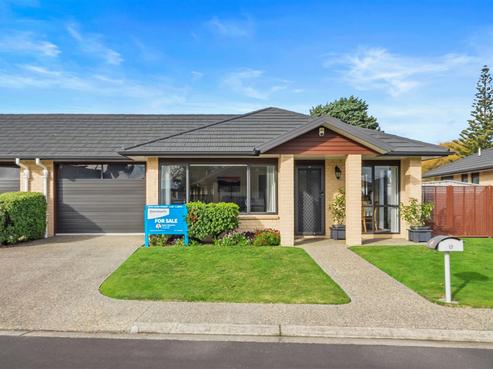17 Ian Peter Way, Otaki