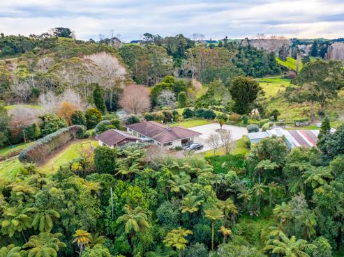 939 Mokau Road, Uruti