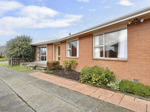 20 Dufek Crescent, Hornby