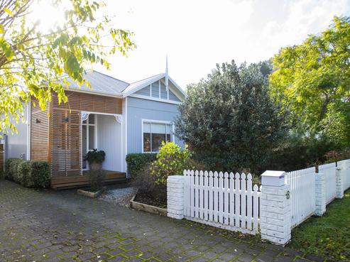 8 Sievwright Lane, Whataupoko