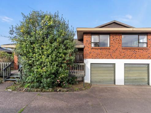 2/128 Botany Road, Botany Downs