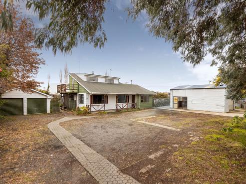 106 New Renwick Road, Burleigh