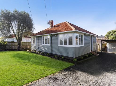 94 Tripoli Road, Panmure