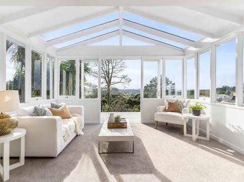 35 Vaughans Road, Okura
