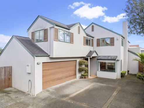 2/93A Pah Road, Royal Oak