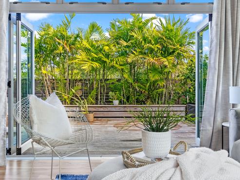 11F Clearwater Cove, West Harbour