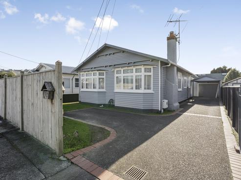 17 Pilmuir Street, Central Hutt