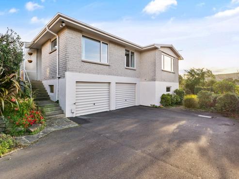 227 Highgate, Roslyn