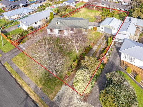 27 Devon Road, Springvale