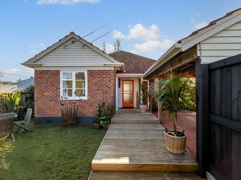 6 Kanuka Street, Point Chevalier