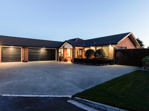 18 Medallion Court, Kelvin Grove