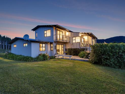 5 Margaret Way, Langs Beach