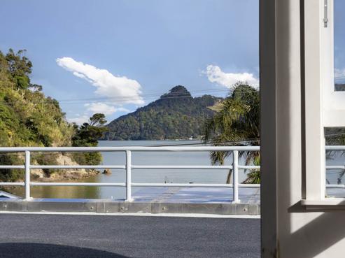 12 Foster Avenue, Huia