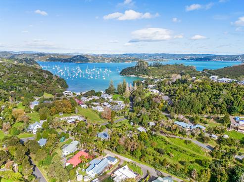 24 Florance Avenue, Russell