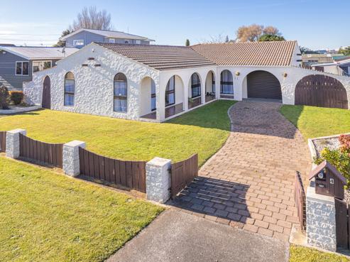 4 Miro Street, Castlecliff
