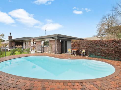 3 Revell Court, Pukekohe