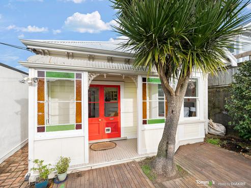 15 Chilka Street, Berhampore