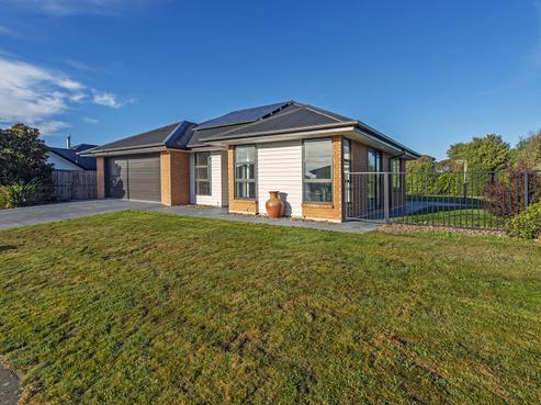 4 Dundee Close, Darfield