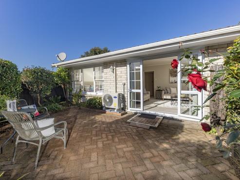 2/66 Buckley Road, Epsom