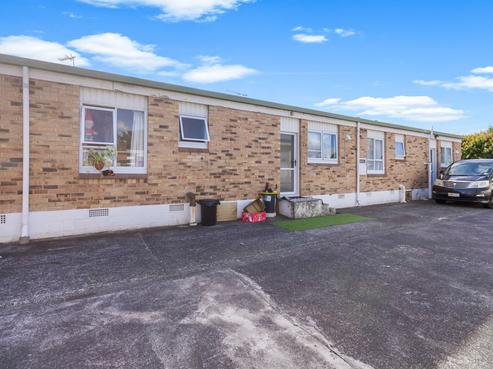 2/37 Takanini Road, Takanini