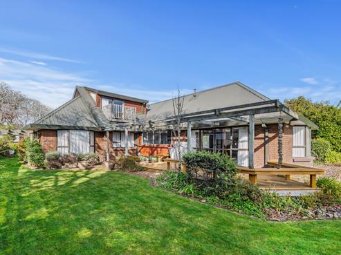 16 Orchard Place, Lynmore