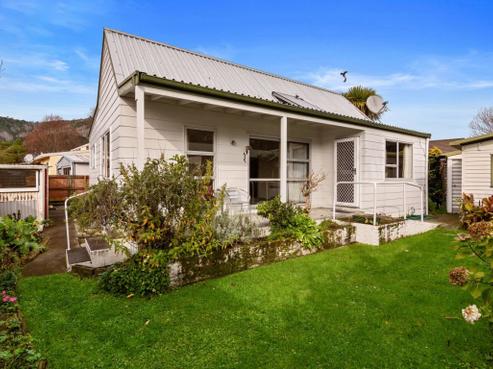 2 Broadfield Place, Nelson South
