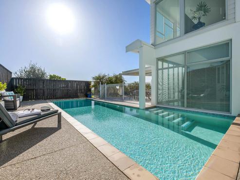 32 Intrepid Crescent, Beachlands