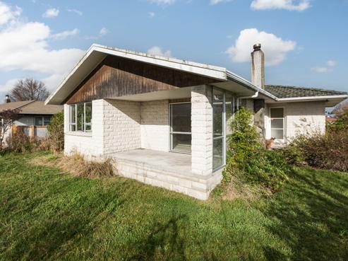 1 Stiles Avenue, Waipukurau and Surrounds