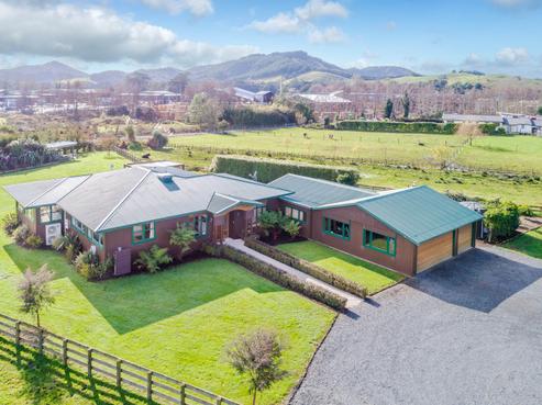 1991 Orini Road, Whitikahu
