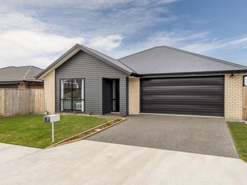 7 Quinn Crescent, Woodend