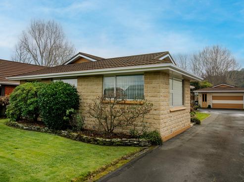 86 Main Road, Fairfield