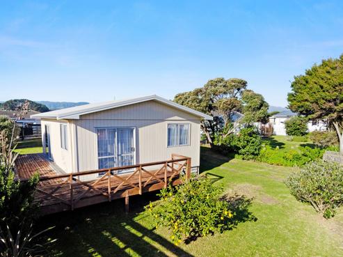 48 Norfolk Crescent, Otaki Beach