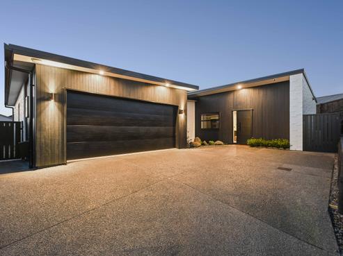 22 Maanihi Drive, Rototuna North