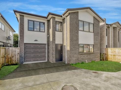 73B Clevedon Road, Papakura