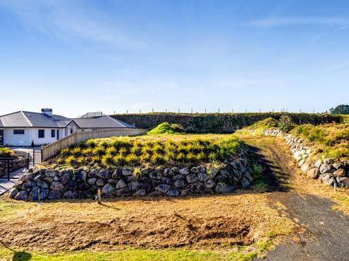 131 Smart Road, Glen Avon